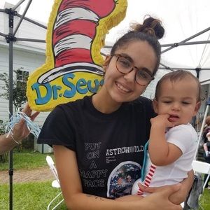 Meet your Posher, Malia